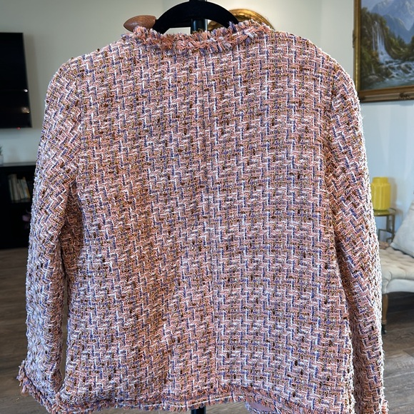 Woman’s Pink Code - Picture 2 of 3